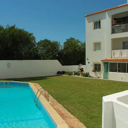 Apartment T1 - Acacias With Pool Montechoro Next To The Swimming Pool Of Jupiter Albufeira