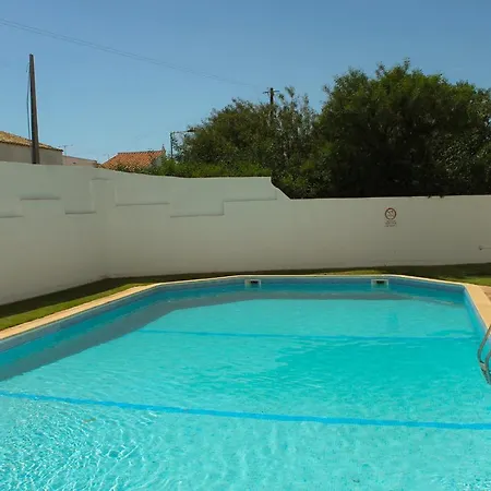 T1 - Acacias With Pool Montechoro Next To The Swimming Pool Of Jupiter Albufeira